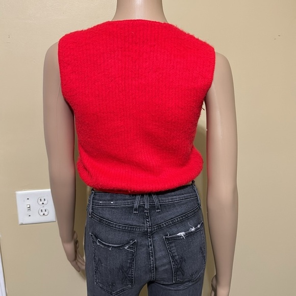 Vintage 70's turbn Hi-bulk Red orlon Sleeveless Sweater Vest Pom poms - Picture 4 of 6